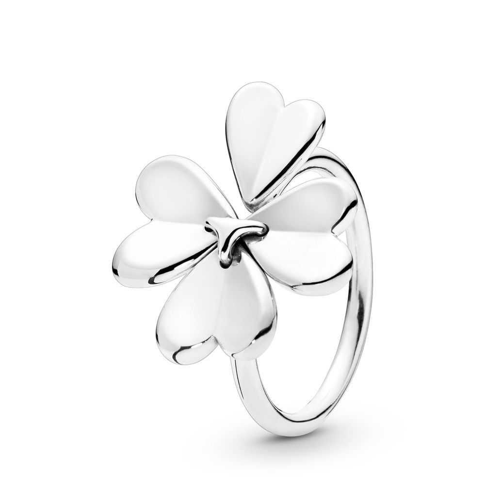 pandora moving clover ring 197949